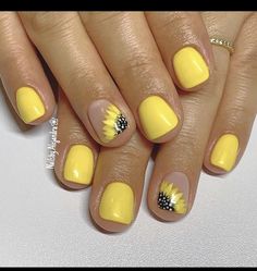 Sunflower Nail Art, Sunflower Nails, Nails Now, Simple Gel Nails, Nails Colors, Black Nail, Nails 2023