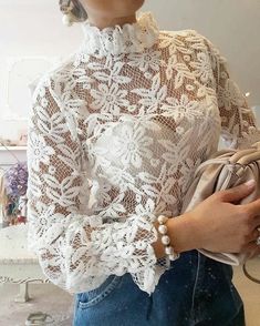 Lace Tops For Women Classy, Lace Blouse Styles, Lace Top Wedding Dress, Lace Dress Outfit, Classy Blouses, Women Lace Blouse, Women Blouses Fashion, Evening Tops