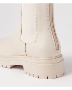 Apparent Cream Leather Chelsea Boots. Change up your winter wardrobe with these leather Chelsea boots by Midas. A utilitarian design with a modern aesthetic, APPARENT is easy to wear day or night. Chunky Coat, Olive Boots, Utilitarian Design, Neutral Heels, Pink Cups, Very Cold, Favorite Boots, Urban Looks, Perfect Love