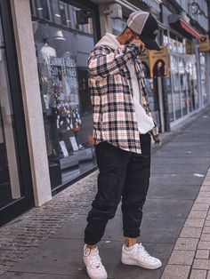 Outfits Streetwear, Mens Casual Outfits Summer, Street Style Outfits Men, Cool Outfits For Men, Mens Fashion Suits, Mens Winter Fashion, Korean Street Fashion, Men Fashion Casual Outfits, Suit Fashion