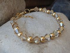 Bridal Champagne Bracelet. 14K Gold Filled Swarovski Beaded Bracelet.  Bridesmaid Gift. Wedding Mini Wedding Minimalist, Bride Bracelet, Champagne Earrings, Swarovski Bracelet, Swarovski Beads, Jewelry Dainty, Swarovski Crystal Beads, Bridesmaid Bracelet, Swarovski Earrings