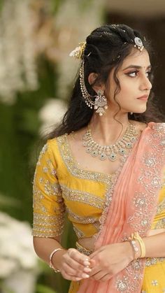 Lehenga Hairstyles, Engagement Dress For Bride, Latest Bridal Blouse Designs, Bridal Lehenga Designs, Simple Lehenga