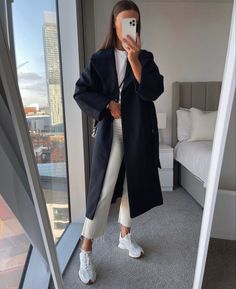 New Balance Classy Outfit, Summer Sneaker Work Outfit, New Balance 327 Women Outfit Work, Rainy Sports Game Outfit, New Balance 327 Work Outfit, Whatemwore Winter, Ootd New Balance 327, Outfits With Black Sneakers Women, New Balance Office Outfit