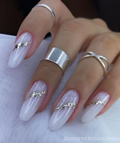 Unghie Sfumate, Romantic Nails, Makijaż Smokey Eye, Nail Art Designs Videos, Round Nails, Pink Acrylic Nails