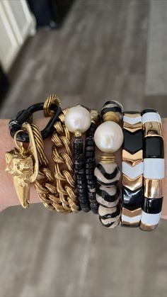 Funky Bracelet, Bracelet Display, Casual Jewelry, Chunky Jewelry, Assemblage Jewelry, Classy Jewelry, Lovely Jewellery, Stylish Jewelry, Jewelry Inspo