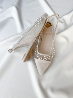 Bridal wedding flats 'Pearls Flats' are handmade using ivory Italian suede, embroidery of pearls and beads, and genuine leather lining.  Inside there is a soft Memory foam insole, which gives a feeling of additional comfort when walking. Tunit outsole is made of a mixture of leather chips and rubber, it's more wear-resistant than leather and more durable. This type of outsoles is great for countries with rainy climates. Also, we use soft natural upper materials that wear well and take the shape Bridal Flats Shoes, Flat Bridal Shoes, Shoes Beaded, Pearl Wedding Shoes, Wedding Aesthetics, Pearl Embroidery, Bridal Flats, Bridal Shoes Flats, Wedding Shoes Flats