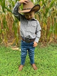 Best selling youth cowboy hat. Your boy or girl will love this hat and you will love Gone Country. Our customer service is world class. Give our small business a try. Made for a cowboy or cowgirl up to about seven years, this is one of our favorite kids cowboy hats. Your little one will love this hat. It's cool and lightweight so your buckaroo is likely to keep it on. If it’s a little big you can make it tighter in no time. We provide the sizing tape with your order. With an extra row of sizing, Toddler Felt Cowboy Hat, Boys Hats Family Photos, Father Son Cowboy Hat, Rodeo Birthday Party Boy Shirt, Toddler Western Outfit Boy, Kids Cowboy Outfit, Toddler Cowboy Outfit, Kids Cowboy Hat, Toddler Cowboy Hat