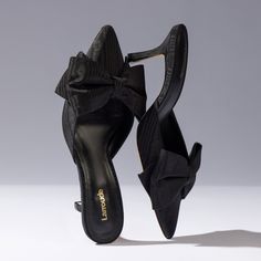 An ode to vintage slippers, the Mini Elle Pump is provocative and prim all at once. With a hand-knotted bow, they're sweet up front with a sexy heel at last glance. Vintage Slippers, Comfortable Pumps, Short One Piece, Mid Heels Pumps, Swim Pants, Jennifer Fisher, Back To School Shopping, Fall Shopping, At Last