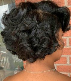 Curly Short Bob Hairstyles Black Women, Bob On Natural Hair Black Women, Bob On Natural Hair, Clean Hairstyles, Natural Hair Black Women, Cabello Afro Natural, Hair Black Women