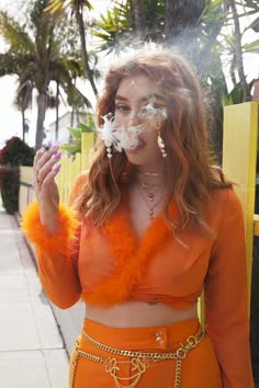 Orange Outfit, Orange Aesthetic, Looks Style, 70s Fashion, Look Cool, Aesthetic Fashion, Y2k Fashion, 90s Fashion