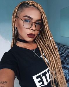 Box Braids With Shaved Sides, Box Braids Shaved Sides, Colored Box Braids, Braids With Shaved Sides, Half Shaved Hair, Shaved Side Hairstyles, Big Box Braids, Blonde Box Braids, Natural Hair Cuts