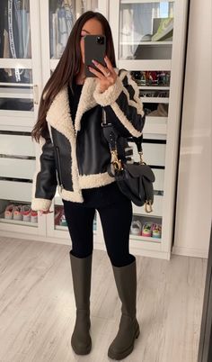 Winter Trendy Outfits, Fall Outfits Boots, Trendy Outfits 2022, Best Winter Outfits, Stylish Winter Outfits, Classy Work Outfits