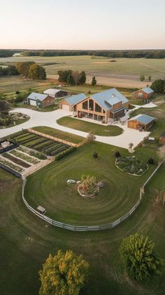 Build Your Dream 10 Acre Homestead with These Expert Tips Homestead Land Layout, House On An Acre, 20 Acre Homestead Layout, Farm Astethic, Family Compound Layout, Rancher Life, Farm Mansion, Horse Farm Layout, Homestead Layout