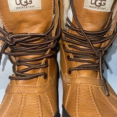 - Size 5.5 In Men -Comfortable -Can Be Used For Everyday Wear -Only Worn Once Boots Uggs, Leather Snow Boots, Womens Uggs, Ugg Shoes, Ugg Boots, Snow Boots, Rain Boots, Everyday Wear, Women Shoes