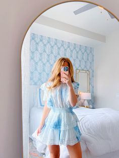 Lauren Loveless Room, Lauren Loveless Outfits, Preppy Easter Outfit, Lauren Loveless, Preppy Pfp, Fancy Fits, Preppy Dresses, Preppy Girl, School Dresses