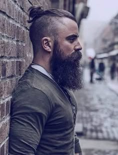 Short Hair Long Beard, Barba Hipster, Mens Ponytail Hairstyles, Long Beard Styles, Long Hair Beard, Mens Hairstyles With Beard