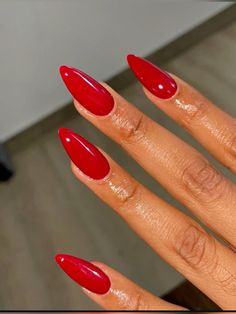 Red And Gold Nails, Bright Red Nails, Gold Nails, Red Nails, Pretty Nails, Makeup, Red, Design