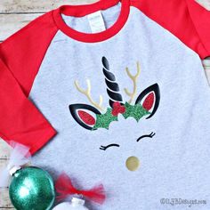 CHRISTMAS UNICORN Children's Raglan T-Shirt - CHRISTMAS UNICORN Kids Raglan Tee - ILYB Designs Daycare Shirts, Christmas Shirts Vinyl, Holiday Shirt Ideas, Christmas Applique Designs, Girls Christmas Shirts, Boys Christmas Shirt, Funny Toddler Shirt, Christmas Shirts For Kids, Christmas Unicorn