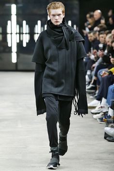 Techwear Fashion, 2016 Menswear, Fashion Inspiration Board, Personal Style Inspiration, Menswear Fashion Show, Menswear Fashion, Menswear Collection