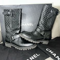 Chanel Tweed Leather Engineer Boots Black Cc Logo 7 37.5 Buckle Mid Calf Authenticated Size: 37.5 - A Us 7 Material: Leather & Tweed Condition: Excellent Wore Only Once. Great Pre-Loved Condition. Closure: Pull On, Buckle & Side Zip Toe Shape: Rounded Color: Black Tags: Women, Womens, Shoes, Low, Special Event, Day, Night, Classic, Ladies, Quiet Luxury, Staple, Spring, Summer, Fall, Winter, Cc, Interlocking, Casual, Chunky, Noir, Designer, Luxury, Authentic, Moto, Biker, Tall, Genuine, Monogram, 100, 100% Chanel Biker Boots, Engineer Boots, Chanel Tweed, Quiet Luxury, Biker Boots, Day Night, Cc Logo, Chanel Shoes, Boots Black