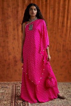 Shop for Pink City Pink Silk Printed Tunic And Gharara Set for Women Online at Aza Fashions Bandhani Dress Pattern, Asymmetric Cape, Black Kaftan, Bandhani Dress, Rani Pink, Potli Bag, Kaftan Style, Pink City, Indian Wedding Wear