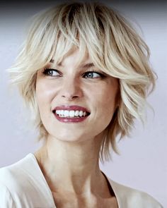 Shaggy Short Hair, Short Hair Bun, Choppy Bob Hairstyles, Asian Short Hair, Messy Short Hair, Medium Short Hair, Edgy Short Hair, Haircuts For Medium Hair, Hair Shades