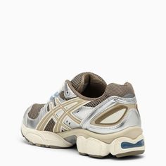 Crepe/wood crepe coloured trainer from Asics, featuring mesh and synthetic leather upper, lace-up fastening, tongue with logo, rubber sole and logo inscription on side.100% Textile materials / Rubber sole