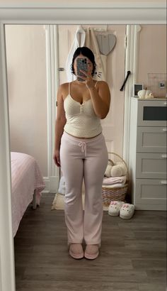 Ootd Mid Size, Pink Out Day Outfits, Hyperfeminine Outfit Winter, Mid Size Pear Shaped Outfits, At Home Work Outfits, Cute Comfy Pink Outfits, Debut Guest Outfit Ideas, Lounge Outfit Midsize, Comfy Outfits Pink