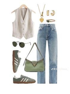 Patio Drinks Outfit, Summer In London Outfit, Casual Jeans Outfit Summer, Outfit Inspo Fall, Lookbook Outfits