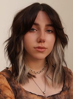 Colored Hair Pieces, Ideas To Dye Brown Hair, Blonde Chunk Under Hair, Two Tone Underneath Hair, Dark Brown Hair With A Pop Of Color, Brown And Blond Color Block Hair, Dyed Hair With Natural Roots, Hair Dye Medium Length, Blond And Brown Hair Short