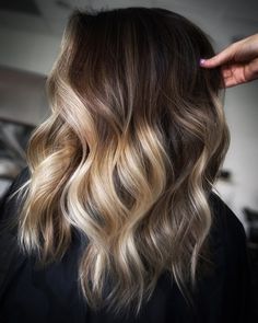 70 Flattering Balayage Hair Color Ideas for 2024 Dusty Blonde Balayage, Baylage Hair With Money Pieces, Dark To Blonde Balayage, Baylage Hair 2024, Balayage Hair Fall 2024, Grown Out Balayage, Fall 2024 Balayage, Balayage Hair For Fall 2024, Bronde 2024 Hair