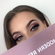 Pinterest: tiffanystyles15 ☾☼ Modern Renessaince, Dipbrow Pomade, Kiss Makeup, I Love Makeup, Pretty Makeup