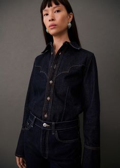 Denim shirt with seams - Woman | MANGO USA Dark Denim Shirt, Moda Denim, Look Jean, Blue Tweed, Suede Fringe Jacket, Fringe Jacket, Denim Trends, Denim Style, Total Look