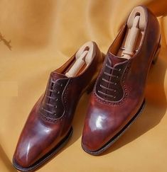 <p>Shoes Detail</p>                                           <p><strong>Upper:</strong> High Quality<span style="color :#539B00"<p> Calfskin Leather<p>                                                                          <p><strong>Inner:</strong> Soft Leather</p>  							                <p>...