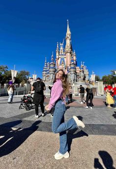 Disney Outfit Winter, Disneyland Outfit Ideas Winter, Paris Outfits Spring, Spring Outfits Japan, Magic Kingdom Outfit, Disney Ootd