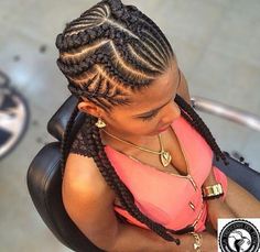 sunkisssed☀ Cornrow To The Side, Large Lemonade Braids, Braids 2024, Corn Rows, London Hair, Lemonade Braids Hairstyles, Side Braids, Lemonade Braids, Hair Afro