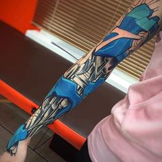 Tattoo artist: @eltattoo666 Bionic Leg Tattoo, Geometric Biomechanical Tattoo, Bio Mechanical Tattoo, Biomech Hand Tattoo, Concept Tattoo, Cybernetic Arm, Armor Tattoo