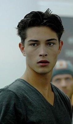 Straight Men Hairstyles, Francisco Lachowski Hairstyle, Chico Haircuts, Chico Lachowski Hairstyle, Chico Lachowski Haircut, Male Hairstyles Short Straight, Rough Hairstyles For Men, Men Textured Fringe, Chico Lachowski Hair