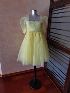 Pale Yellow Tulle Dress/ Yellow Tulle Dress/ Custom Made Tulle Dress/ Short Tulle Dress with Elastics on Bust and Backside/ Tulle Mini Dress Yellow Tulle Dress, Short Tulle Dress, Tulle Dress Short, Tulle Mini Dress, Most Beautiful Dresses, Handmade Dress, Dress Yellow, Junior Bridesmaid Dresses, Junior Bridesmaid