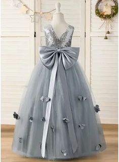 JJ's House Sequins 3D Floral Bow Tulle Scoop Flower Girl Dress Pageant Dresses Summer Winter Spring Fall Ball-Gown/Princess Back Zip V Back Dusty Blue Floor-Length Blue Sleeveless Flower Girl Dress. #JJ's House #Sequins #3DFloral #Bow #Tulle #Scoop #FlowerGirlDress #PageantDresses #Summer #Winter #Spring #Fall #BallGownPrincess #BackZip #VBack #DustyBlue #FloorLength #Blue #Sleeveless #FlowerGirlDress Zip Flowers, Sequin Flower Girl Dress, Sleeveless Flower Girl Dresses, Fall Ball, Tulle Flower Girl Dress, Gown Princess, Girls Dresses Online, Ball Gowns Princess, Blue Floor