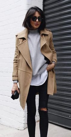 Mood Board Minimalist, Simple Style Outfits Minimal Classic, Moda Over 40, Tomboy Stil, Minimalist Moda, Fall Fashion Coats, Color Outfits, Monochromatic Outfit, Minimalist Capsule Wardrobe