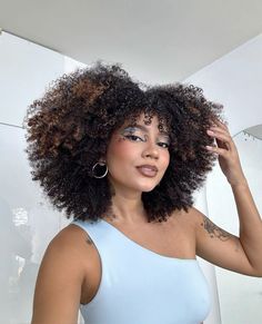 Afro Layers Curly Hair, Layered 4b Curly Hair, Thick 3b Hair, 4a Long Hair, Huge Afro Hair, Au Naturale, Vintage Glamour, Locs, Hair Goals