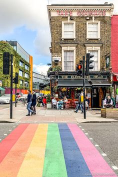 Camden High Street, London Pub Crawl Ideas, Ucl London, A Week In London, Best Places In London, Bermondsey Street, Week In London, Oxford Street London, Regents Canal, Camden Market