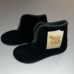 Brand New. Very Comfy Slippers. Real Soles Can Be Worn Outside. Slip On. Ankle High. Comfortable Black Ankle-high Boots, Casual Black Slip-on Booties, Comfortable Ankle-high Black Boots, Comfortable Black Slip-on Boots, Casual Black Non-slip Booties, Soft Black Winter Slippers, Black Non-slip Round Toe Booties, Black Non-slip Toe Post Slippers, Black Slip-on Winter Slippers