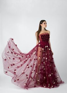 Astin Design, Haute Couture Brands, Maroon Dress, Red Prom Dress, Types Of Fashion Styles, Guest Dresses, Evening Dress