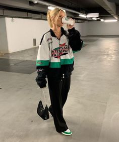 Nascar Jacket Outfit Women, Racecar Jacket Outfit, Nascar Jacket Outfit, Racecar Jacket, Barbara Kristoffersen, Bar Outfits