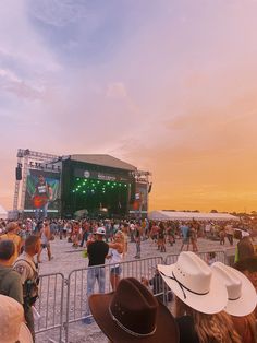 sunset at rock the south festival in Cullman, AL during a performance by Koe Wetzel Rock The South Concert, Railbird Festival, Country Festival Aesthetic, Cowboy Festival, Summer In The Country, Aesthetic Country Pictures, Summer Country, Country Festival, Koe Wetzel