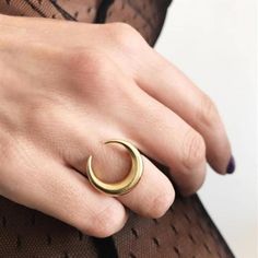 Boho Crescent Moon Ring - Spirit Nest Lunar Beauty, Russian Ring, Crescent Ring, Horn Ring, Ring Moon, Crescent Moon Ring, Moon Ring, Rings Jewelry Fashion, Gold Moon