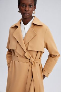 Height: 115 cm Chest: 107 cm Model Height: 177 cm Model Size: 36 Fabric: Polyester %50 Cotton %50 Button Design, Polished Look, Model Height, Latest Design, Stay Warm, Wardrobe Staples, Lowest Price, Trench Coat, Cotton Blend