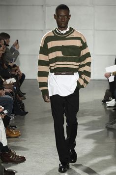 Fashion Week Poster, Raf Simons Menswear, Raf Simmons, New York Fashion Week Men, Menswear Runway, Fashion Runway, Raf Simons, Mens Winter Fashion, Knitwear Men